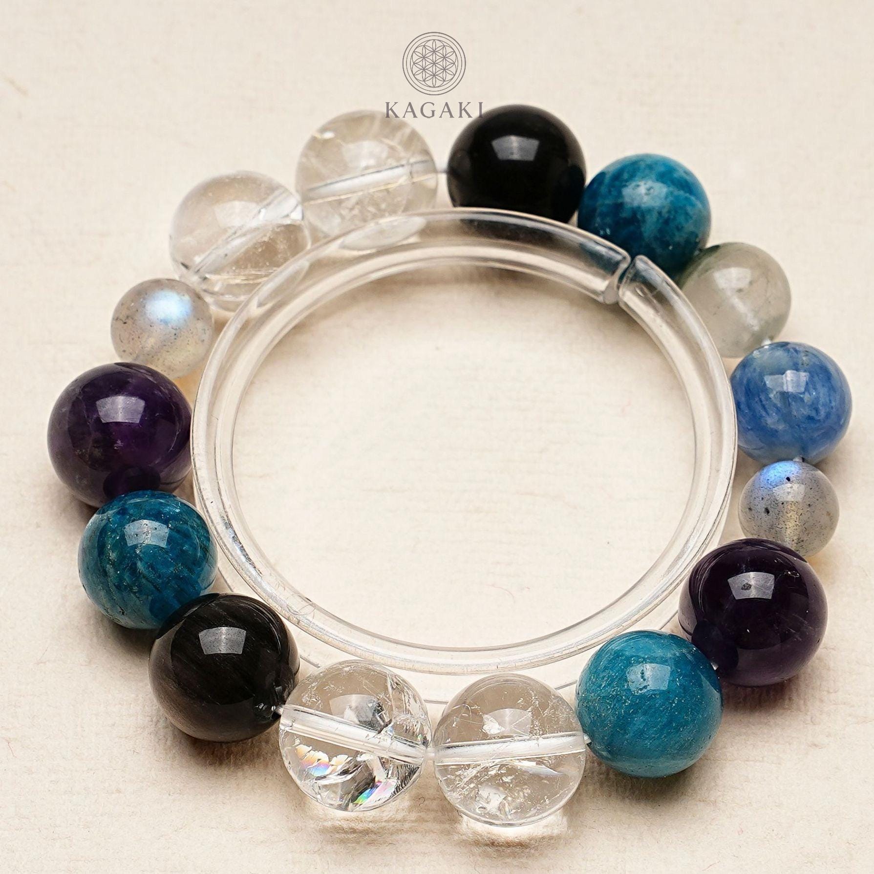 KAGAKI blue crystal protection bracelet in blue crystal with quartz and amethyst, gift packaging, for meditation and daily intention