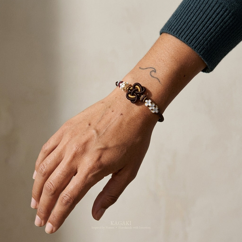 KAGAKI handmade heart knot friendship cord bracelet — Pulse – 鼓 — Earth Pulse — on-wrist-luxury-supplemental (12/24)