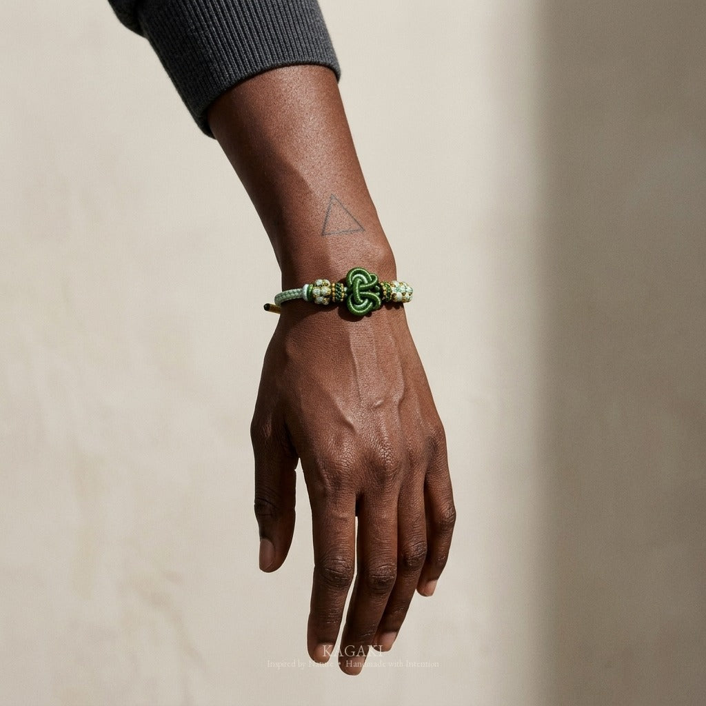 KAGAKI handmade heart knot friendship cord bracelet — Pulse – 鼓 — Moss Pulse — on-wrist-luxury-supplemental (18/24)