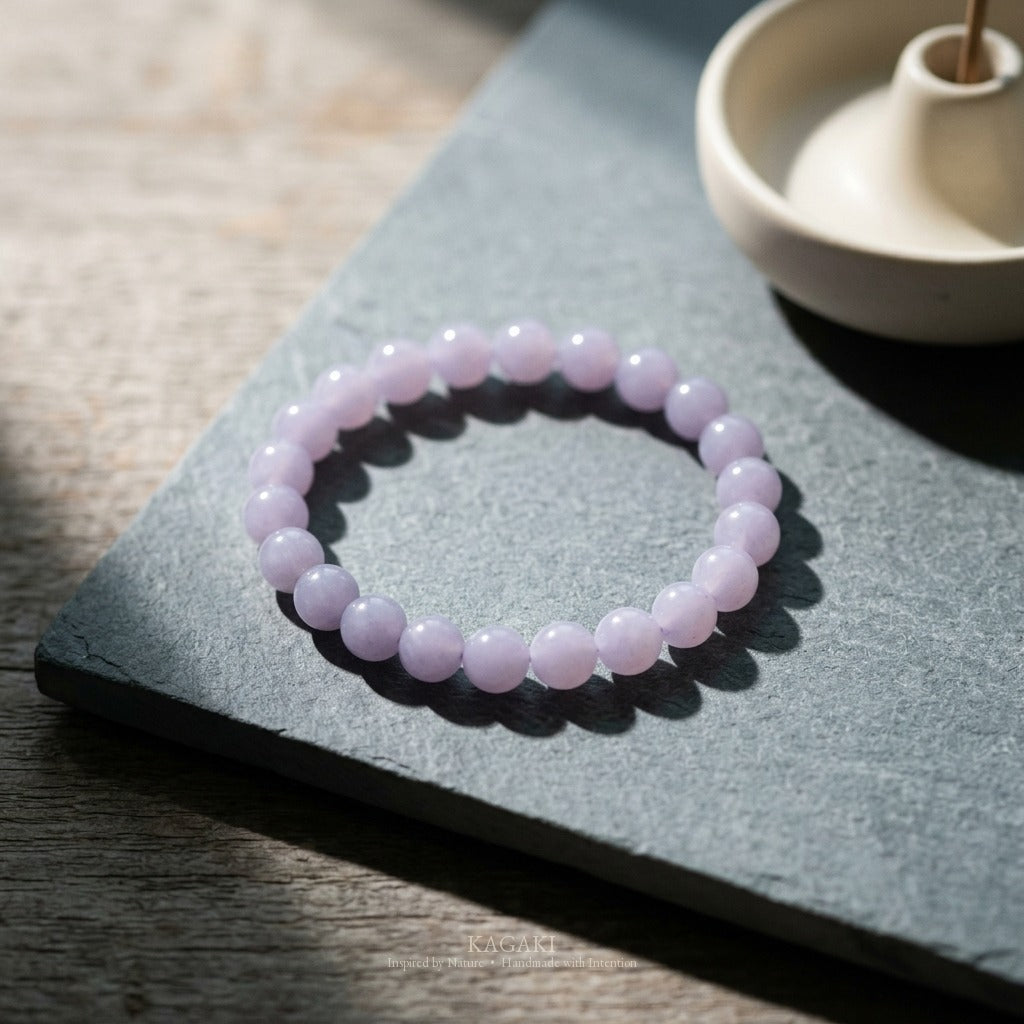 KAGAKI Lilac lavender jade beaded stretch bracelet, studio styled view, handmade lavender jade bracelet