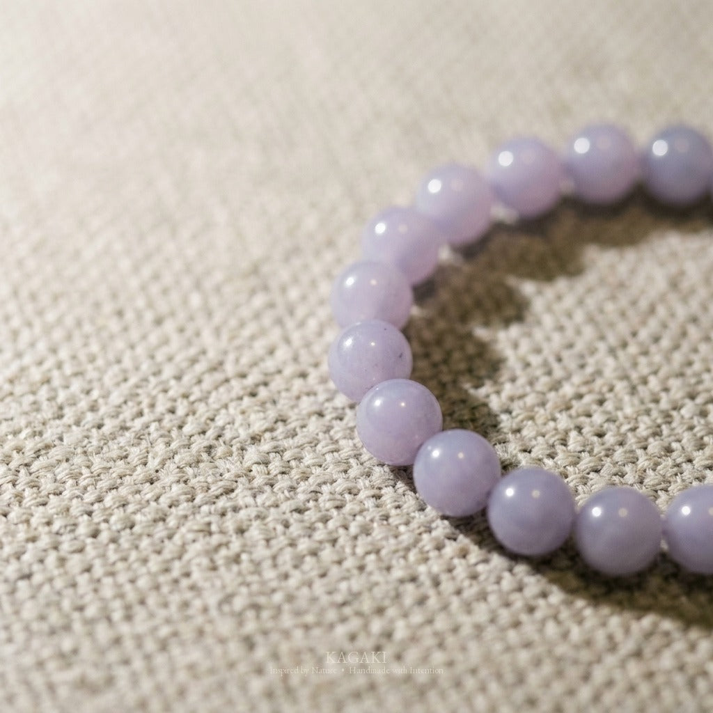 KAGAKI Lilac lavender jade beaded stretch bracelet, studio styled view, handmade lavender jade bracelet