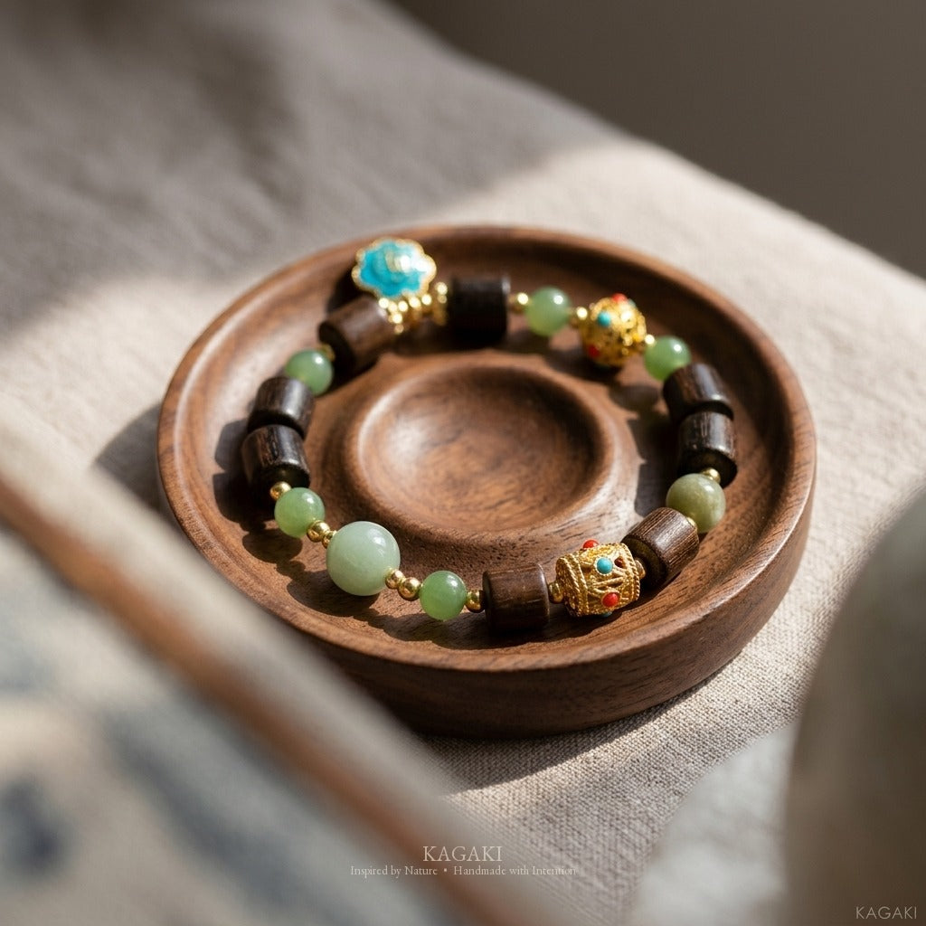 Tibetan Jade Agarwood Beaded Bracelet | KAGAKI