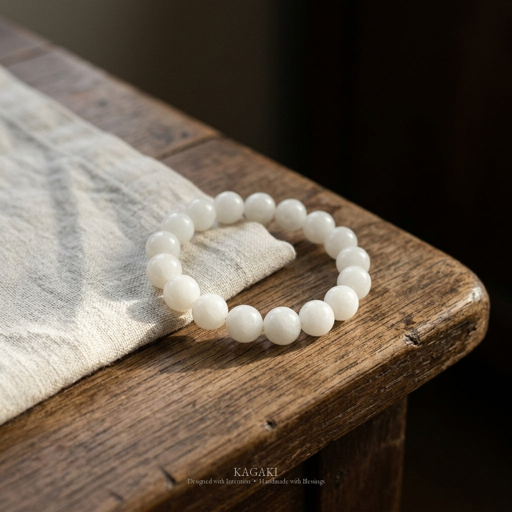 KAGAKI Snow white jade beaded stretch bracelet, product view, handmade white jade bracelet