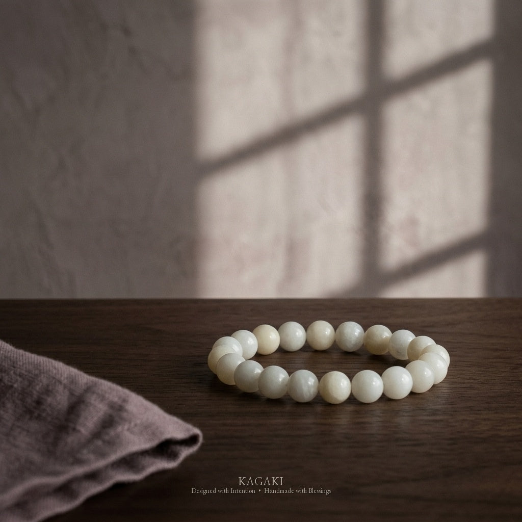 KAGAKI Snow white jade beaded stretch bracelet, product view, handmade white jade bracelet