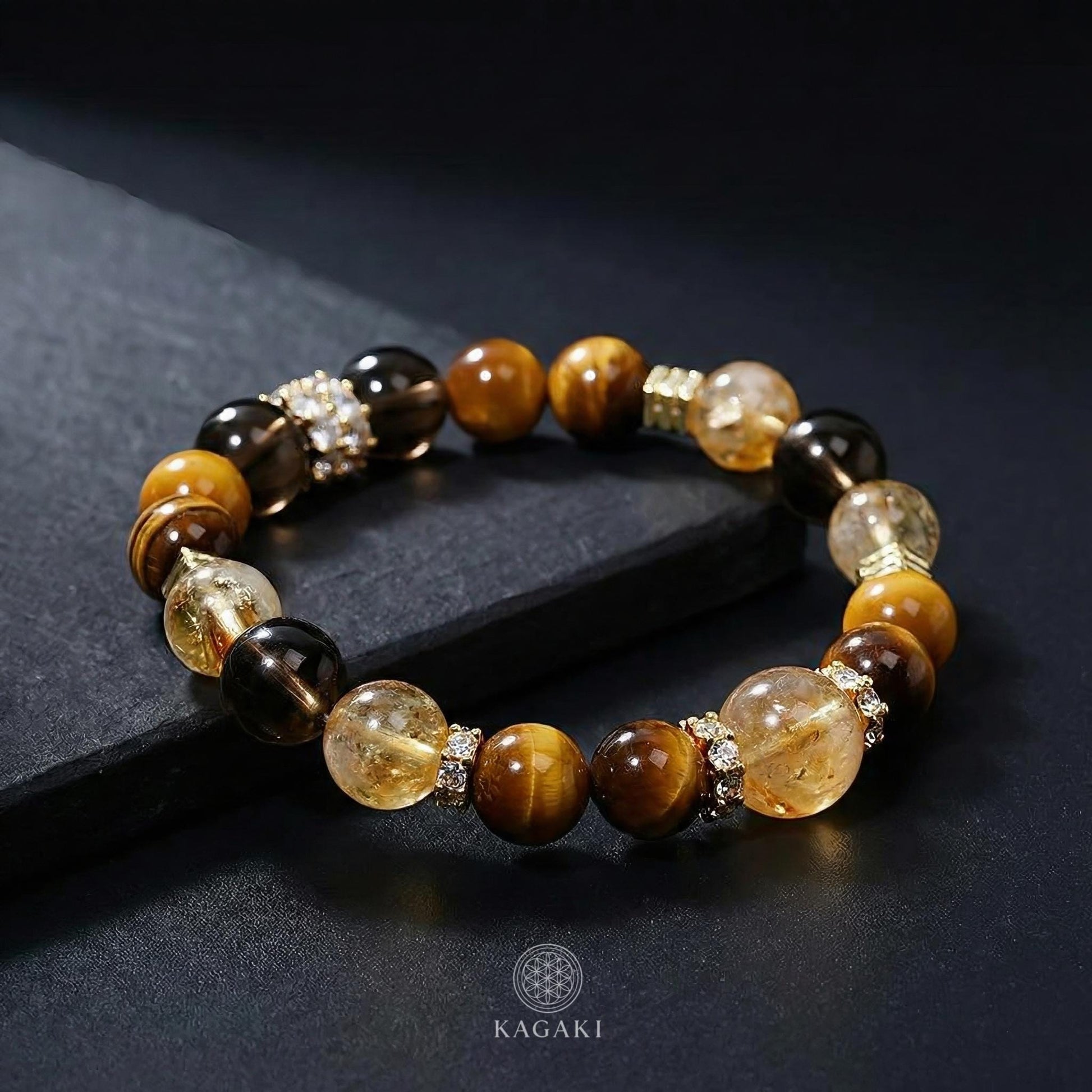 KAGAKI citrine tiger eye protection bracelet in golden citrine, tiger-eye, smoky quartz, scale on hand, for meditation and daily intention