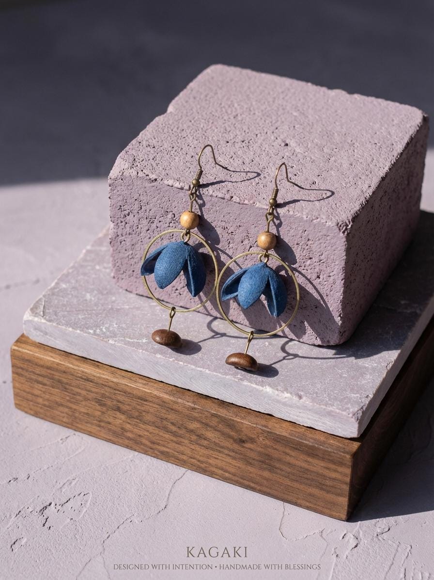 KAGAKI dried flower botanical earrings in natural floral tones, main, for daily wear and gifting