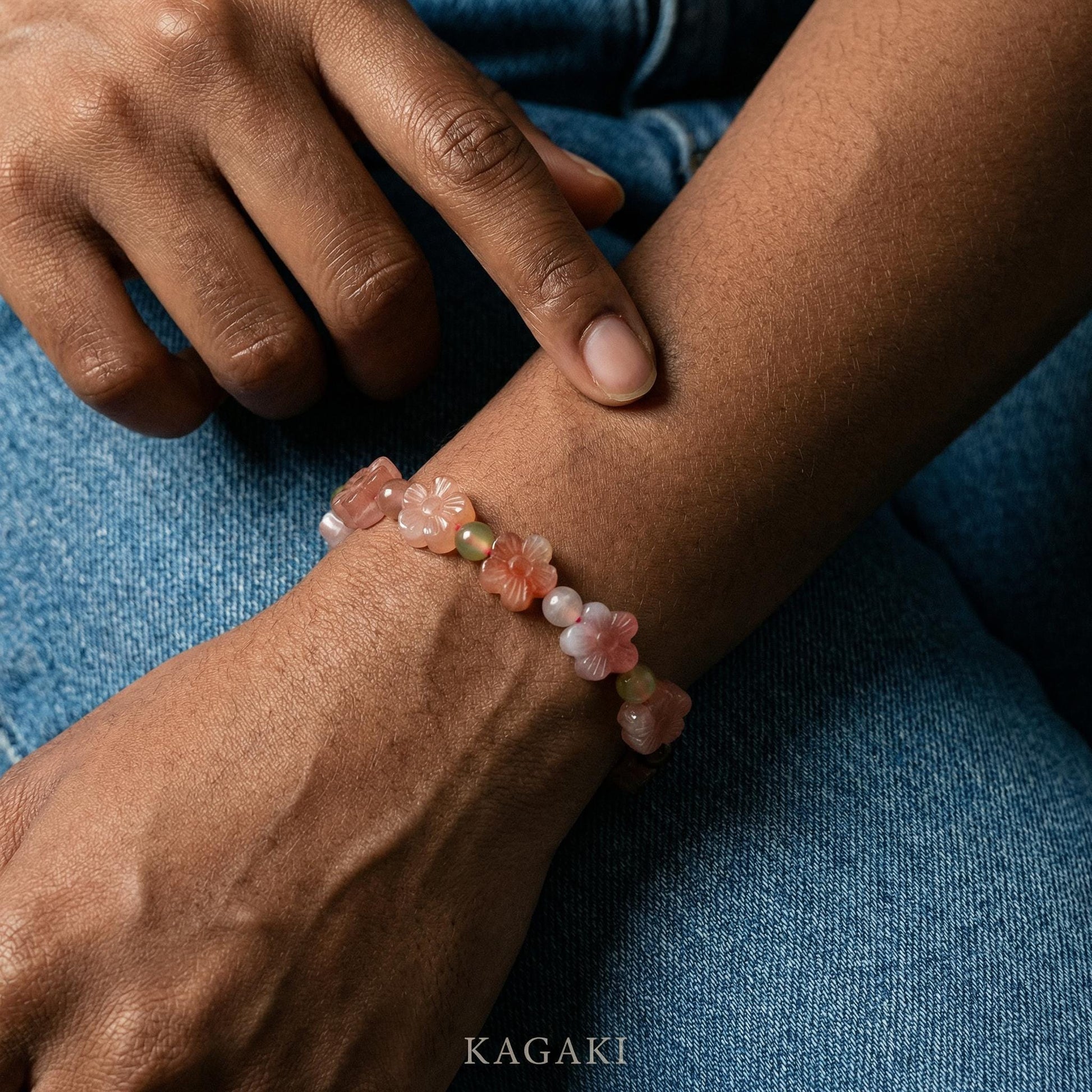 KAGAKI flower agate jade bracelet in flower agate with jade tones, gift packaging, for meditation and daily intention